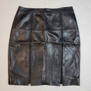 ⭐️SALE⭐️Halogen Nordstrom Women's Size 8 Black Leather Skirt